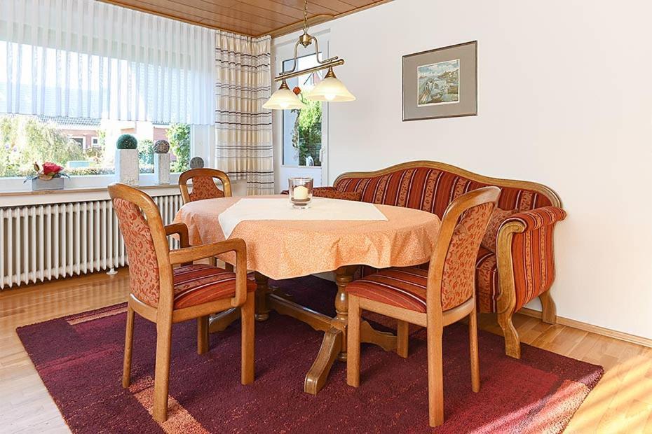 Ferienwohnungen Im Haus Nordseebrise Нойхарлингерзийл Екстериор снимка